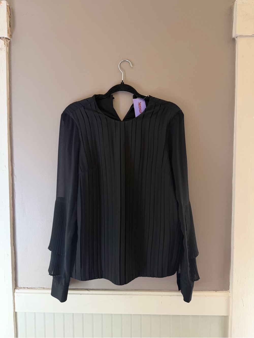 NWT ANATOMIE Pleated Black Long-Sleeve Women’s Top